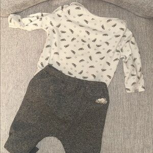 Roots White and Gray Baby Outfit